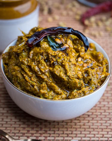 Tenali Ruchulu Chintakaya Tamarind Pickle - Andhra Style