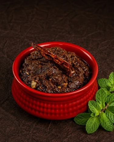 Tenali Ruchulu Pudhina-Mint Leaves Pickle