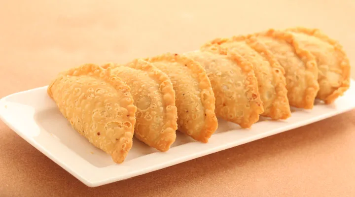Vellanki Foods Kajjikayalu | Traditional Coconut & Semolina Sweet | Crispy Festive Gujiya-2