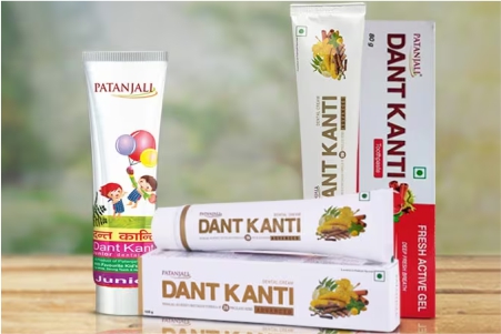 Maintain Oral Health with Patanjali Herbal Toothpaste